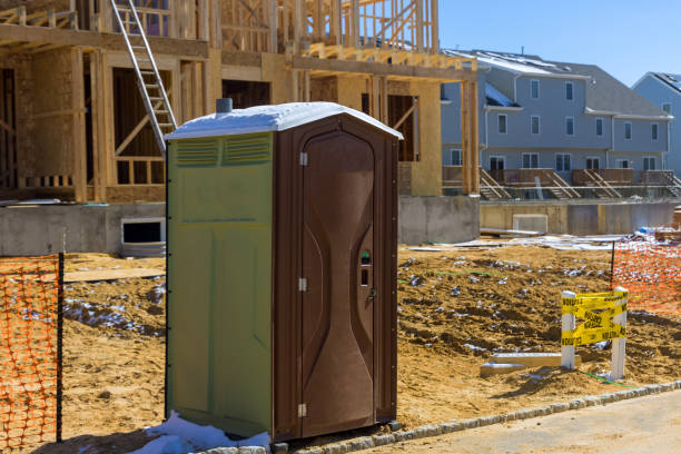 Porta potty delivery and setup in Linglestown, PA